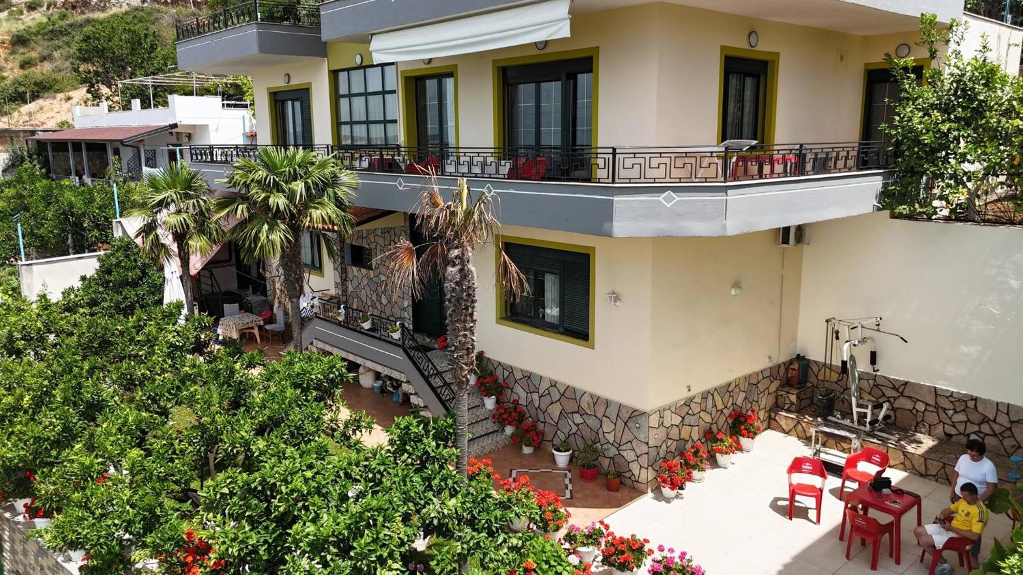 Villa Meminaj Vlorë Exterior foto