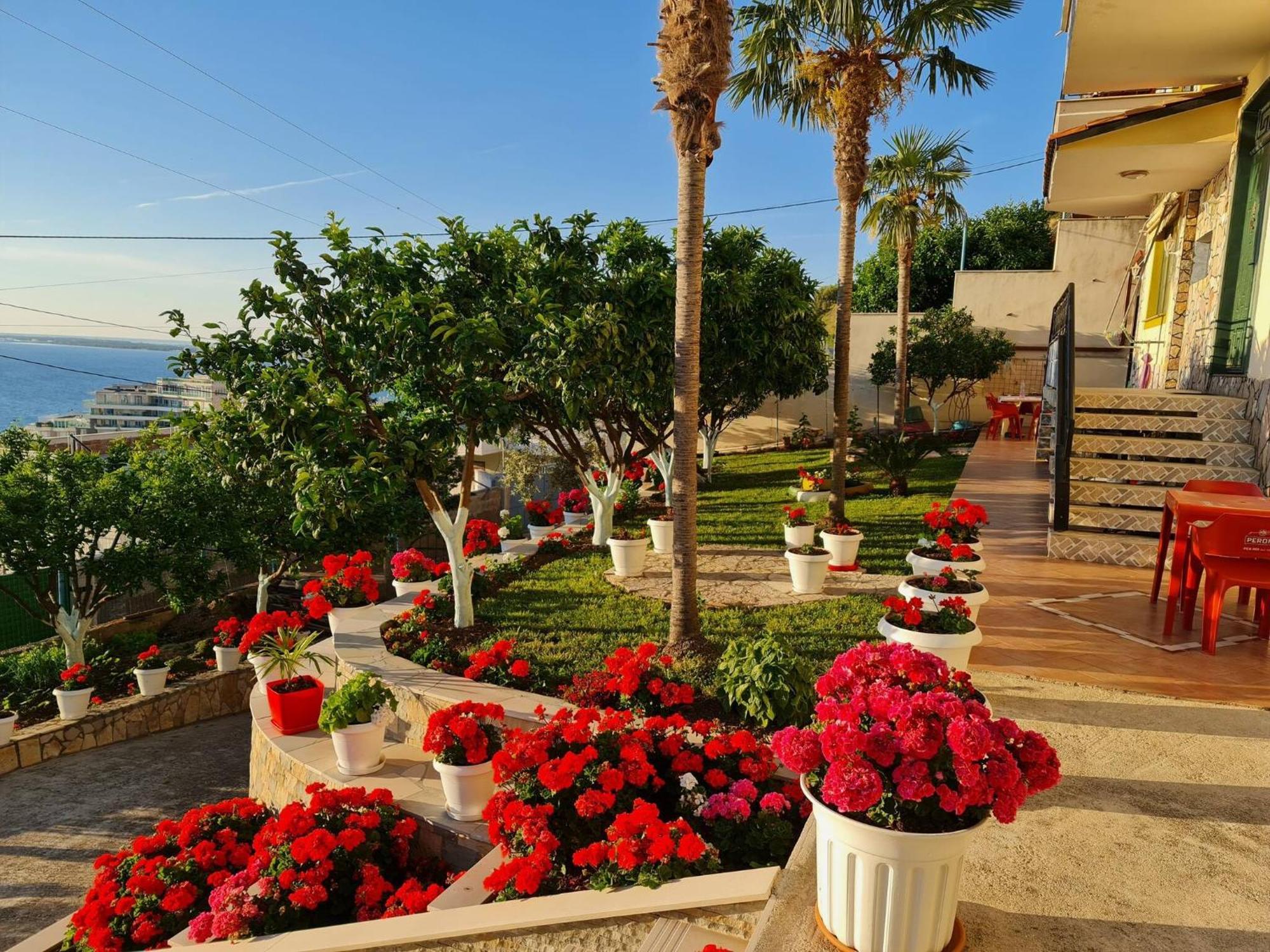 Villa Meminaj Vlorë Exterior foto